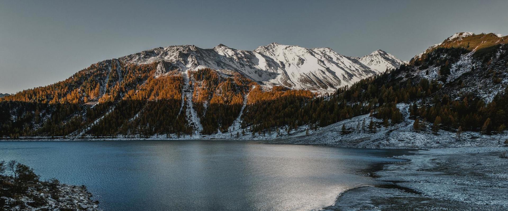Neves reservoir in winter View of the Neves reservoir in winter.