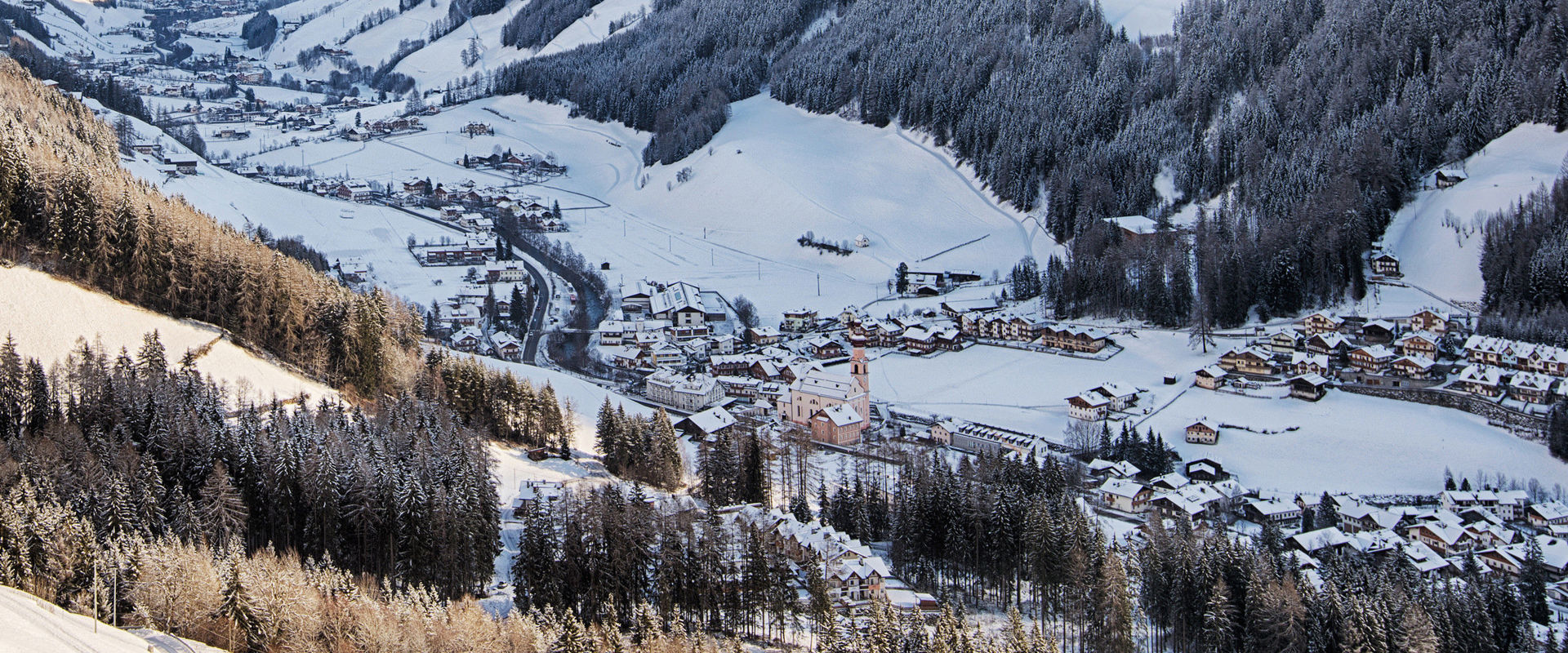 Steinhaus in the Ahrntal Valley with surrounding snowy landscape